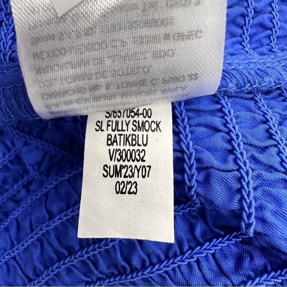 Old Navy Fitted Ruffle-Trim Smocked Cropped Top Batik Blue Size Medium - Picture 12 of 12